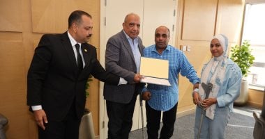 جوائز متميزة للعاملين بوزارة الكهرباء تشمل شهادات تقدير ورحلات عمرة مجانية