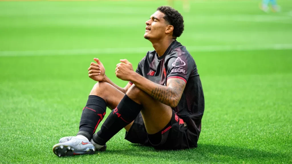 جوتا يسترجع ذكرياته من أنفيلد إلى ملاعب ألمانيا