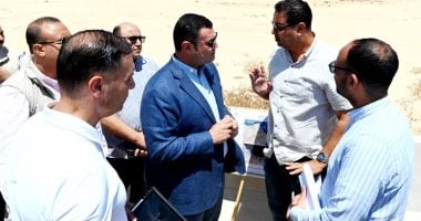 جولة مفاجئة لوزير الإسكان في مشروعات المرحلة العاجلة للأراضي البديلة بشمس الحكمة