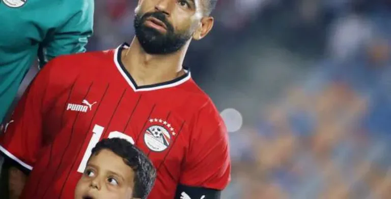 إخطار حسام حسن بموعد انتظام محمد صلاح في معسكر منتخب مصر