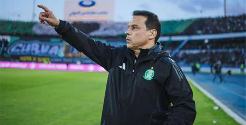 حسين الشحات على رادار الدوري الليبي والرحيل عن الأهلي برغبة من حسام البدري