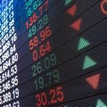 حظر ملكية المستثمر الأجنبي لأكثر من 49% من الأسهم في الشركات المحلية.