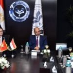 حكومة مصر تعزز المناخ الاستثماري: إشادة نائب وزير المالية الفيتنامي