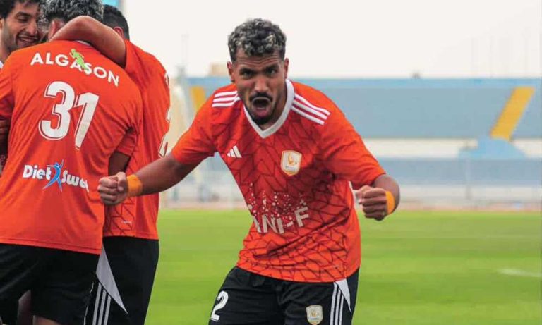 خبر في الجول - الصفقة الرابعة.. عمر رضا من فاركو إلى بتروجت
                
                أتم عمر رضا لاعب وسط فاركو انتقاله إلى نادي بتروجت خلال فترة الانتقالات الصيفية الجارية.
                الجمعة، 01 أغسطس 2025 - 16:37