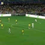 خطأ فادح من بينتو يورط النصر وبنزيما يرد بهدية للأصفر !