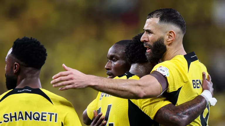 خطر الرحيل يهدد رباعي الاتحاد بعد كارثة السوبر.. "معشوق الجماهير بينهم"