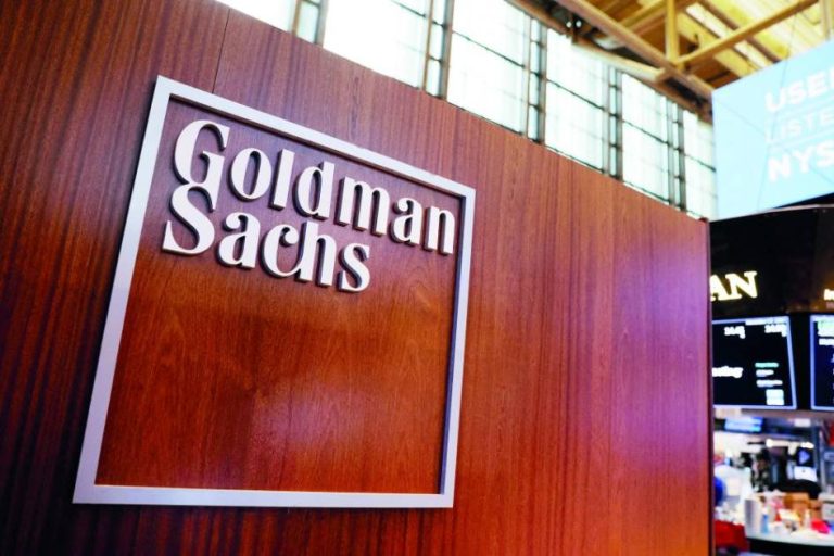رئيس عمليات «غولدمان ساكس» يبيع أسهماً بـ13.6 مليون دولار