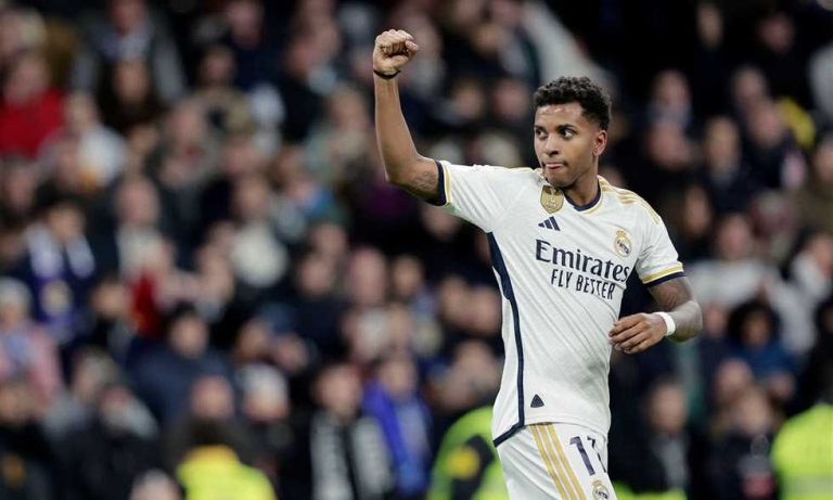 رودريجو يسجل في انتصار ريال مدريد على تيرول النمساوي برباعية وديا
                
                تغلب ريال مدريد على تيرول النمساوي بأربعة أهداف دون مقابل في المباراة الودية التي جمعت بينهما.
                الثلاثاء، 12 أغسطس 2025 - 22:02