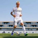 قائمة ريال مدريد - ظهور ماستانتونو لأول مرة أمام أوساسونا.. وتواجد الصفقات الجديدة
                
                أعلن ريال مدريد قائمة الفريق لمواجهة أوساسونا ضمن منافسات الجولة الافتتاحية من مسابقة الدوري الإسباني.
                الإثنين، 18 أغسطس 2025 - 16:21