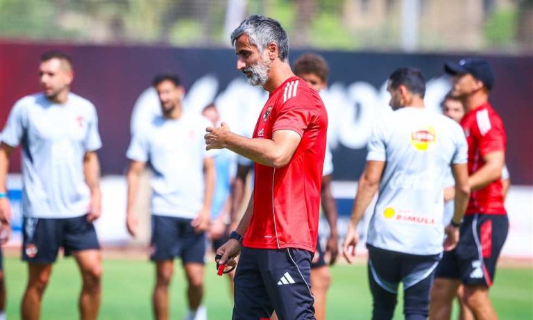 خبر في الجول – ريبيرو يعدل موعد مران الأهلي قبل مواجهة فاركو
                
                قرر خوسيه ريبيرو المدير الفني للأهلي تعديل موعد مران الفريق قبل مواجهة فاركو.
                الأربعاء، 13 أغسطس 2025 - 16:13