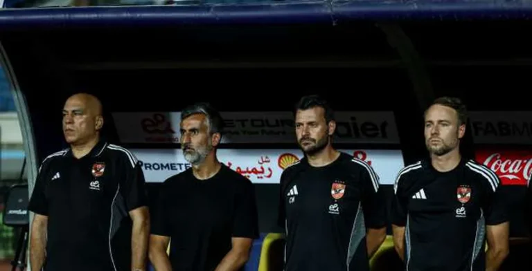 بالأسماء.. ريبيرو يعنف 3 لاعبين في الأهلي ويشيد بنجم وحيد (خاص)