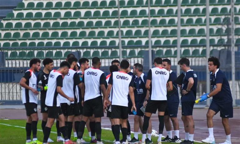 مران الزمالك - محاضرة فيريرا وتدريبات بدنية تحضيرا لـ وادي دجلة
                
                ألقى البلجيكي يانيك فيريرا المدير الفني لفريق الزمالك محاضرة فنية بالفيديو على اللاعبين قبل انطلاق مران اليوم الأربعاء، على ستاد الكلية الحربية، استعدادًا لمباراة وادي دجلة.
                الأربعاء، 27 أغسطس 2025 - 19:38