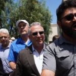 "ويتكوف" يزور أهالى الأسرى الإسرائيليين بغزة خلال مظاهرات تل أبيب.. صور