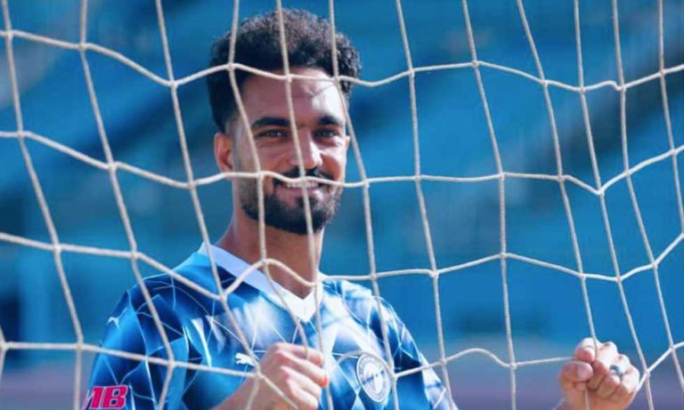 زيكو: فضلت بيراميدز على عديد من العروض.. ولاعب الأهلي مثلي الأعلي
                
                شدد مصطفى زيكو لاعب بيراميدز الجديد على تفضيله عرض السماوي على العديد من العروض.
                الجمعة، 08 أغسطس 2025 - 13:04