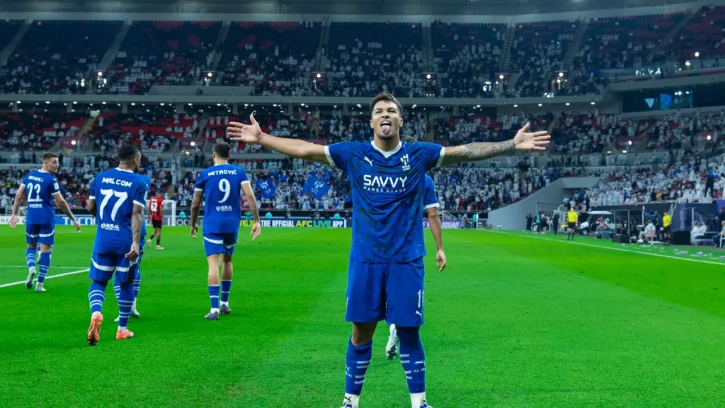 ساو باولو البرازيلي ينفي صحة مفاوضاته مع ماركوس ليوناردو رسميًا