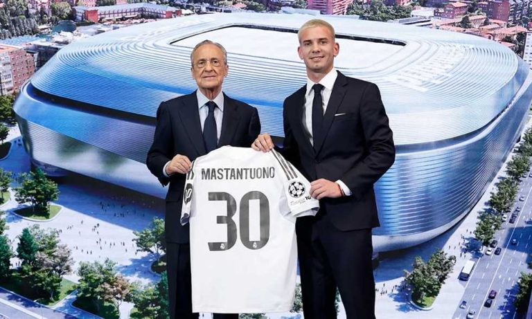 لماذا حصل ماستانتونو على رقم 30 مع ريال مدريد عكس لوائح الدوري الإسباني
                
                حصل الأرجنتيني فرانكو ماستانتونو لاعب ريال مدريد الجديد على القميص رقم 30 وهو ما يأتي عكس لوائح الدوري الإسباني.
                الخميس، 14 أغسطس 2025 - 15:28