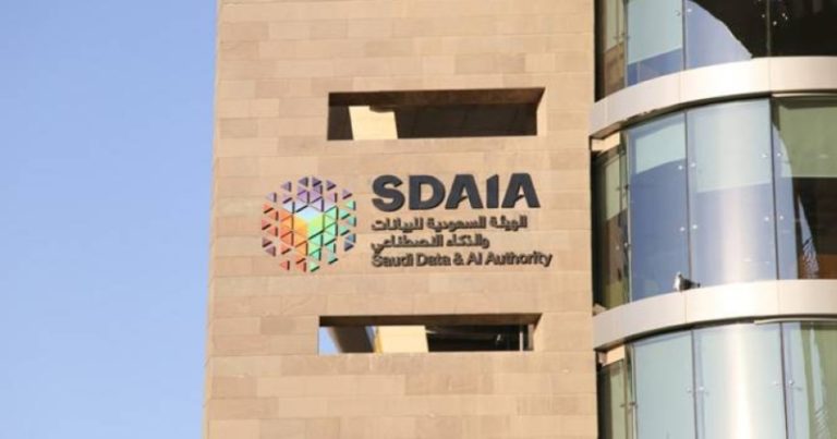 ستة جوانب رئيسية للذكاء العاطفي تشمل القدرة على التحكم الذاتي بفاعلية.