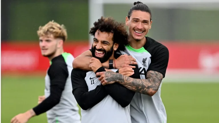 الهلال يفرق صداقة الفرعون .. صلاح يلقي كلمة الوداع لصديقه اللدود