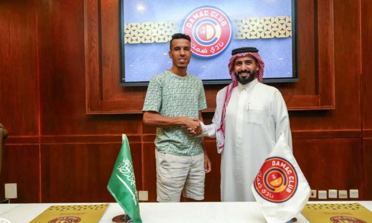 ضمك يضم حركاس من الوداد
                
                أعلن نادي ضمك السعودي ضم جمال حركاس مدافع الوداد ضمن تدعيمات الفريق للموسم الجديد.
                الأربعاء، 27 أغسطس 2025 - 21:08