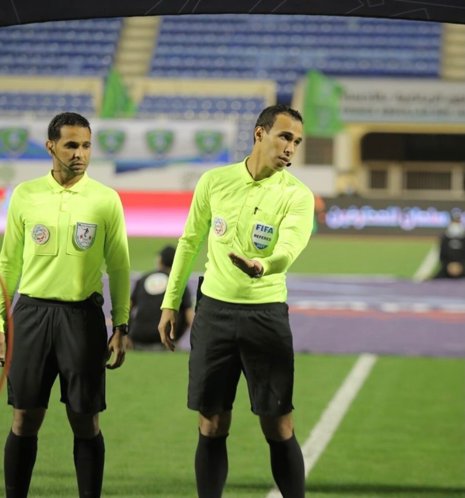 طاقم حكام محلي يقود كلاسيكو الاتحاد والنصر في السوبر السعودي