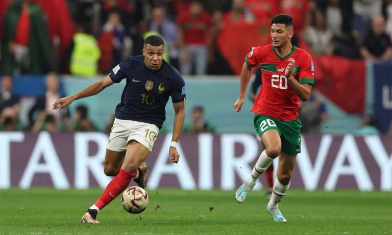 قائمة المغرب - ظهور الشيبي وداري لمواجهتي النيجر وزامبيا.. وانضمام لاعب روما لأول مرة
                
                استدعى وليد الركراكي مدرب المنتخب المغربي 27 لاعبا لخوض مباراتي النيجر وزامبيا ضمن تصفيات كأس العالم 2026.
                الخميس، 28 أغسطس 2025 - 14:09