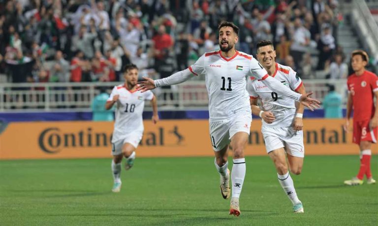 عدي الدباغ: هدفي التتويج بكافة البطولات مع الزمالك.. وهذا طلبي للجماهير
                
                قدم الفلسطيني عدي الدباغ مهاجم الزمالك الجديد رسالة إلى جماهير النادي الأبيض بعد انضمامه رسميا للفريق.
                الثلاثاء، 05 أغسطس 2025 - 19:18
