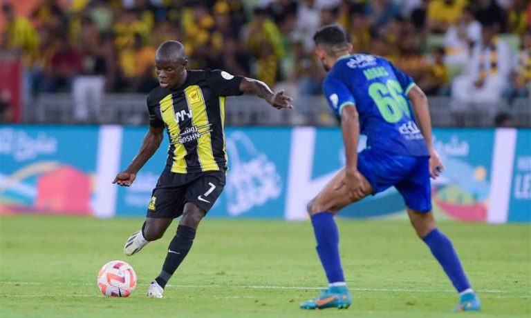 تقرير: عروض سعودية وفرنسية لـ كانتي.. واتحاد جدة لا يمانع رحيله
                
                لا يمانع نادي اتحاد جدة التخلي عن لاعب الوسط الفرنسي نجولو كانتي الذي دخل الاشهر الاخيرة من عقده وفقاً لموقع فوت ميركاتو.
                الإثنين، 25 أغسطس 2025 - 11:44