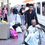 أحد العائدين للسودان: كل الدول أغلقت أبوابها فى وجهنا إلا مصر