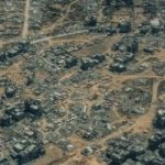 أنقاض وقبور ومشاهد تشبه نهاية العالم.. كيف تبدو غزة من السماء "صور وفيديو"
