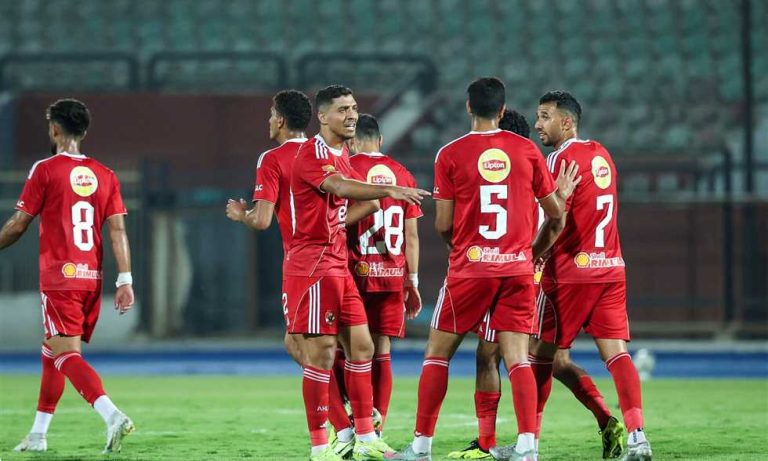 في الجول يكشف سبب غياب الشحات ورمضان وعمر كمال أمام مودرن سبورت
                
                استبعد خوسيه ريبيرو المدير الفني لـ الأهلي 4 لاعبين قبل لقاء مودرن سبورت في الجولة الأولى من الدوري المصري.
                الجمعة، 08 أغسطس 2025 - 22:39
