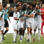 ثنائي الأهلي يغيب عن مواجهة النصر بنهائي السوبر السعودي
                
                يقترب ثنائي الأهلي السعودي عبد الإله الخيبري، وزياد الجهني عن الغياب عن مواجهة الفريق أمام النصر في السوبر السعودي.
                الخميس، 21 أغسطس 2025 - 21:36
