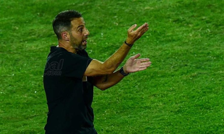مؤتمر فيريرا: الملعب لم يساعدنا أمام دفاع المقاولون العرب.. وسنحاول التحسن
                
                كشف يانيك فيريرا المدير الفني لـ الزمالك عن إحباطه بعد التعادل مع المقاولون العرب سلبيا، وأوضح أن أرضية الملعب لم تساعد فريقه.
                السبت، 16 أغسطس 2025 - 23:49