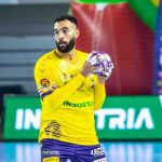 يد - قداح يتوج بالسوبر البولندي
                
                حقق حسن وليد قداح لاعب كيلسي أول ألقابه في الموسم الجديد حين توج بلقب السوبر البولندي.
                الأحد، 31 أغسطس 2025 - 10:54