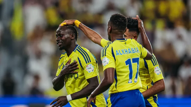 السوبر يشتعل بعد تقدم النصر .. ساديو ماني يسجل الهدف الأول في شباك الاتحاد