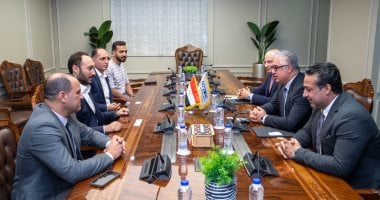 قناة السويس تدشن مصنع نيل أورميه التركي للمنسوجات والملابس