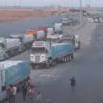 قوافل الإغاثة المصرية تواصل عبورها نحو غزة عبر معبر كرم أبو سالم