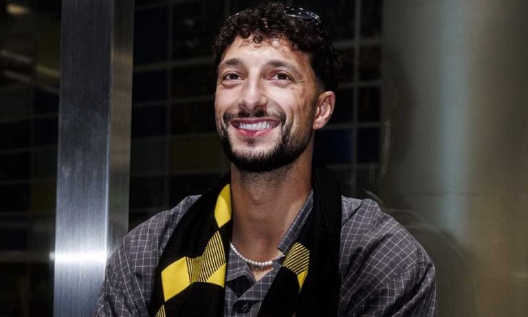 كولومبوس كرو الأمريكي يعلن وصول وسام أبو علي
                
                أعلن نادي كولومبوس كرو الأمريكي وصول وسام أبو علي مهاجم الأهلي السابق إلى أمريكا تمهيدا للانضمام إلى الفريق.
                الخميس، 14 أغسطس 2025 - 17:57