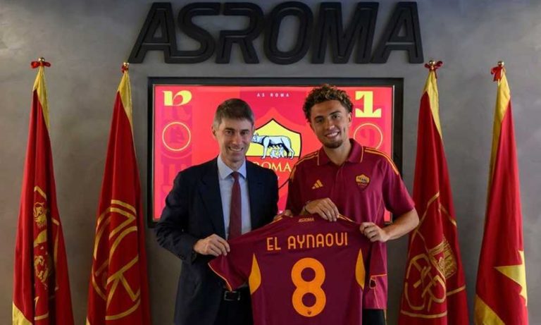 صحيفة المنتخب: لاعب روما اختار تمثيل المغرب وربما يكون مفاجأة قائمة سبتمبر
                
                استقر نائل العيناوي لاعب فريق روما على اختيار تمثيل منتخب المغرب بعد جلسة مع وليد الركراكي المدير الفني.
                الأحد، 24 أغسطس 2025 - 14:08