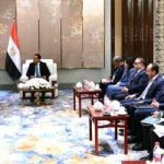 لقاء مثير يجمع رئيس الوزراء برئيسة شركة جيانغsu فينغهاي المحدودة لتطوير تحلية مياه البحر