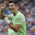 سبورت: ليفاندوفسكي سيكون جاهزا لمباراة برشلونة ضد ليفانتي
                
                اقترب روبرت ليفاندوفسكي مهاجم برشلونة من العودة لفريقه مرة أخرى بعد تعافيه من الإصابة.
                الأحد، 17 أغسطس 2025 - 23:49