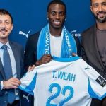 مارسيليا يعيد وياه للدوري الفرنسي
                
                أتم نادي مارسيليا الفرنسي إجراءات التعاقد مع تيموثي وياه لاعب يوفنتوس.
                الأربعاء، 06 أغسطس 2025 - 21:04