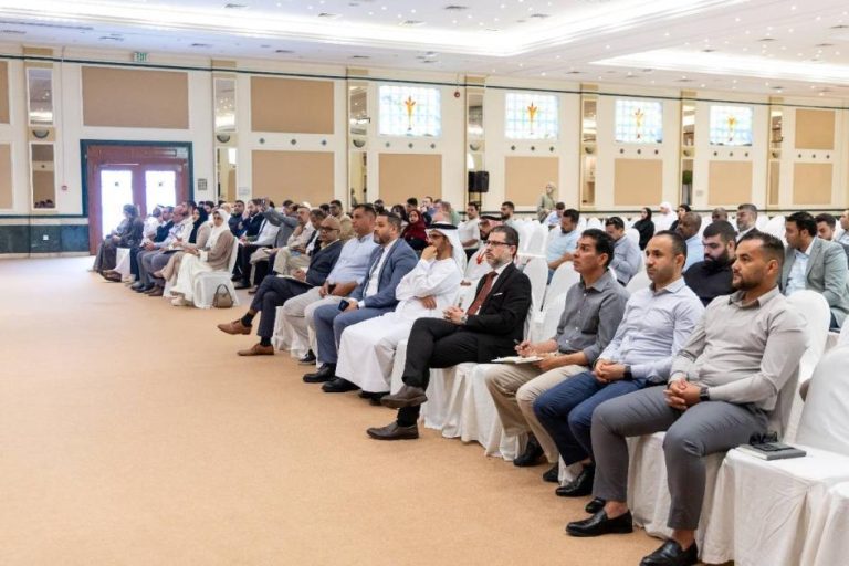 «مالية عجمان» تعزز تعاونها مع مورّدي الحكومة المحلية