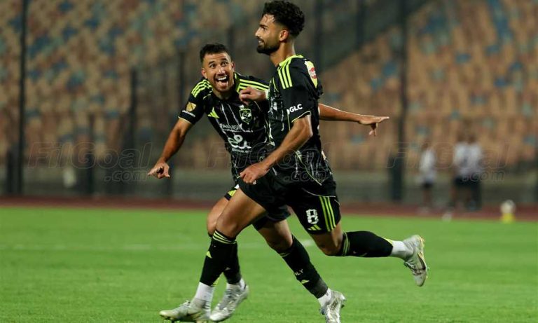 مواعيد مباريات اليوم الجمعة.. الأهلي وفاركو ضمن 3 مواجهات.. وليفربول يفتتح الدوري الإنجليزي
                
                تفتتح اليوم الجمعة الدوريات الأوروبية بمواجهات قوية أبرزها خاصة في الدوري الإنجليزي حيث يلتقي ليفربول أمام نيوكاسل.
                الجمعة، 15 أغسطس 2025 - 11:28
