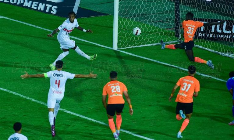 مباشر الدوري - الزمالك (1)-(0) فاركو.. آدم كايد يهدر الثاني
                
                يقدم لكم FilGoal.com تغطية حية ومباشرة لمباراة الزمالك ضد فاركو.
                الثلاثاء، 26 أغسطس 2025 - 20:50