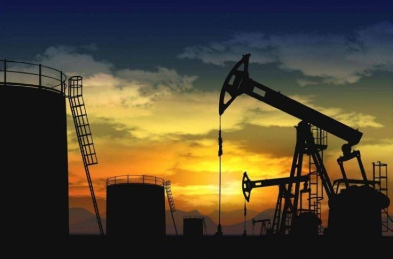 محادثات أوكرانيا تؤدي إلى انخفاض ملحوظ في أسعار النفط العالمية في الأسواق.