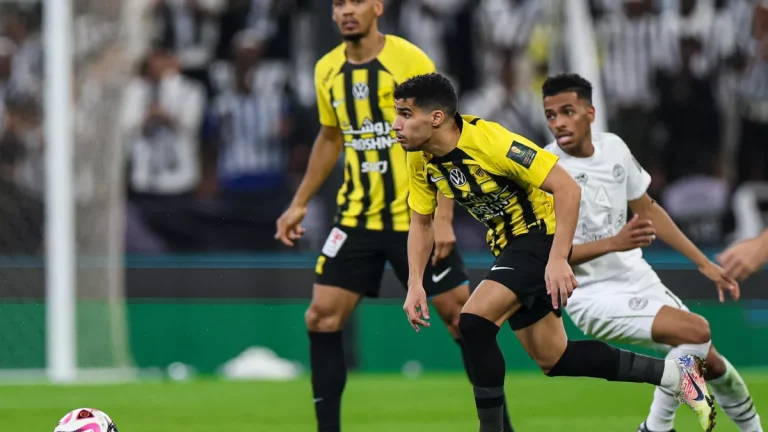 محترف جديد ينضم إلى "الثلاثي" المنبوذ في الاتحاد.. مذبحة الأجانب تستمر