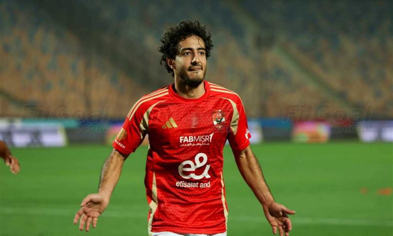 هاني: كرة القدم مثل المسرح.. وتحاملت على نفسي للمشاركة في مونديال الأندية
                
                شدد محمد هاني لاعب الأهلي على ثقته في قدرات فريقه على حصد الألقاب قبل انطلاق الموسم الجديد.
                الخميس، 07 أغسطس 2025 - 19:49