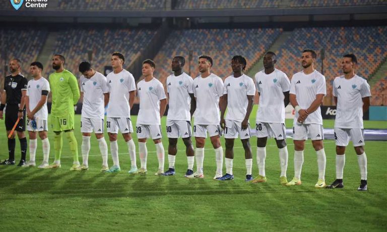 قبل مواجهة الأهلي.. اشتباه بإصابة محمود نبيل لاعب غزل المحلة بتمزق عضلي
                
                كشف نادي غزل المحلة أن الفحوصات الطبية الأولية لإصابة محمود نبيل لاعب وسط الفريق قد أثبتت وجود اشتباه بإصابته بتمزق في العضلة الخلفية.
                الخميس، 21 أغسطس 2025 - 10:37