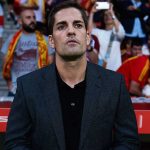 بعد استقبال الهدف الثالث.. تعرض مدرب سوتشي للإغماء في كأس روسيا
                
                تعرض الإسباني روبرت مورينو المدير الفني لـ سوتشي الروسي للإغماء خلال مباراة سوتشي ضد كراسنودار في كأس روسيا.
                الخميس، 28 أغسطس 2025 - 12:01