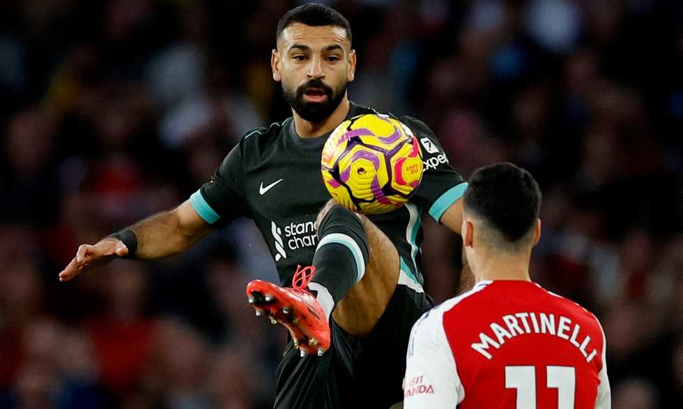 تشكيل ليفربول - سوبوسلاي ظهير أيمن.. ومحمد صلاح يقود الهجوم ضد أرسنال
                
                أعلن أرني سلوت مدرب ليفربول تشكيل فريقه الذي سيلعب بعد قليل ضد أرسنال.
                الأحد، 31 أغسطس 2025 - 17:19